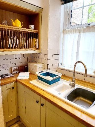 8 Duke Street - Launceston Cornwall ภายนอก รูปภาพ