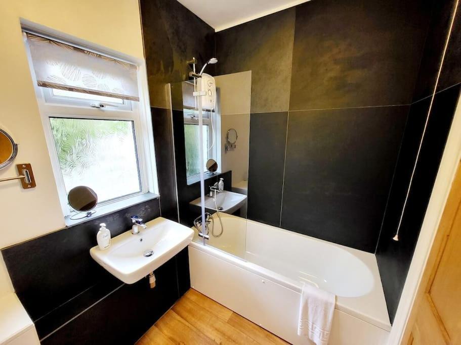 8 Duke Street - Launceston Cornwall ภายนอก รูปภาพ